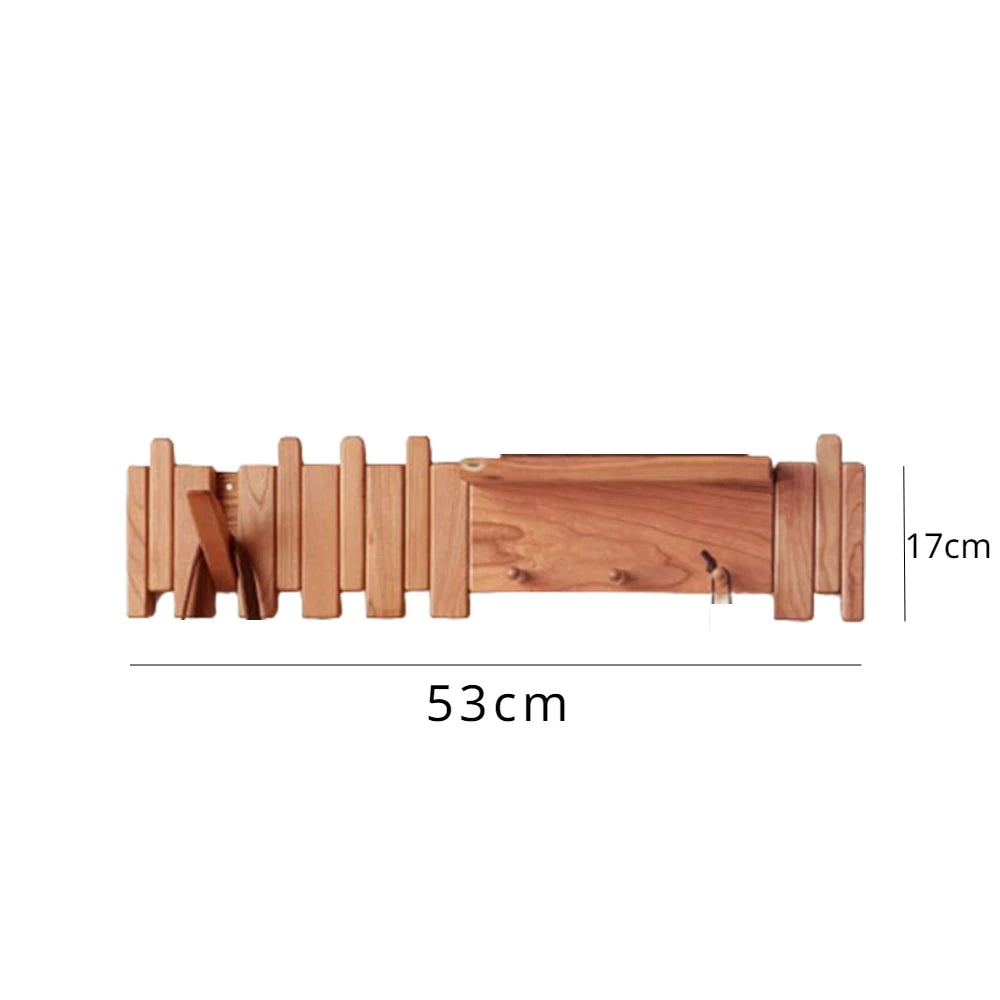 Madam Stoltz Wandrek met haken antiekmessing met houten planken Madam Stoltz Wandrek met haken antiekmessing met houten planken
