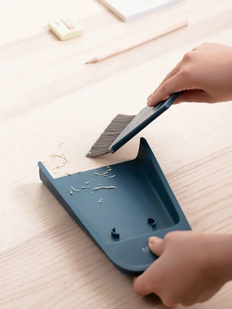 Bureau blik en veger met wisser opzetstuk - Design Meubelz