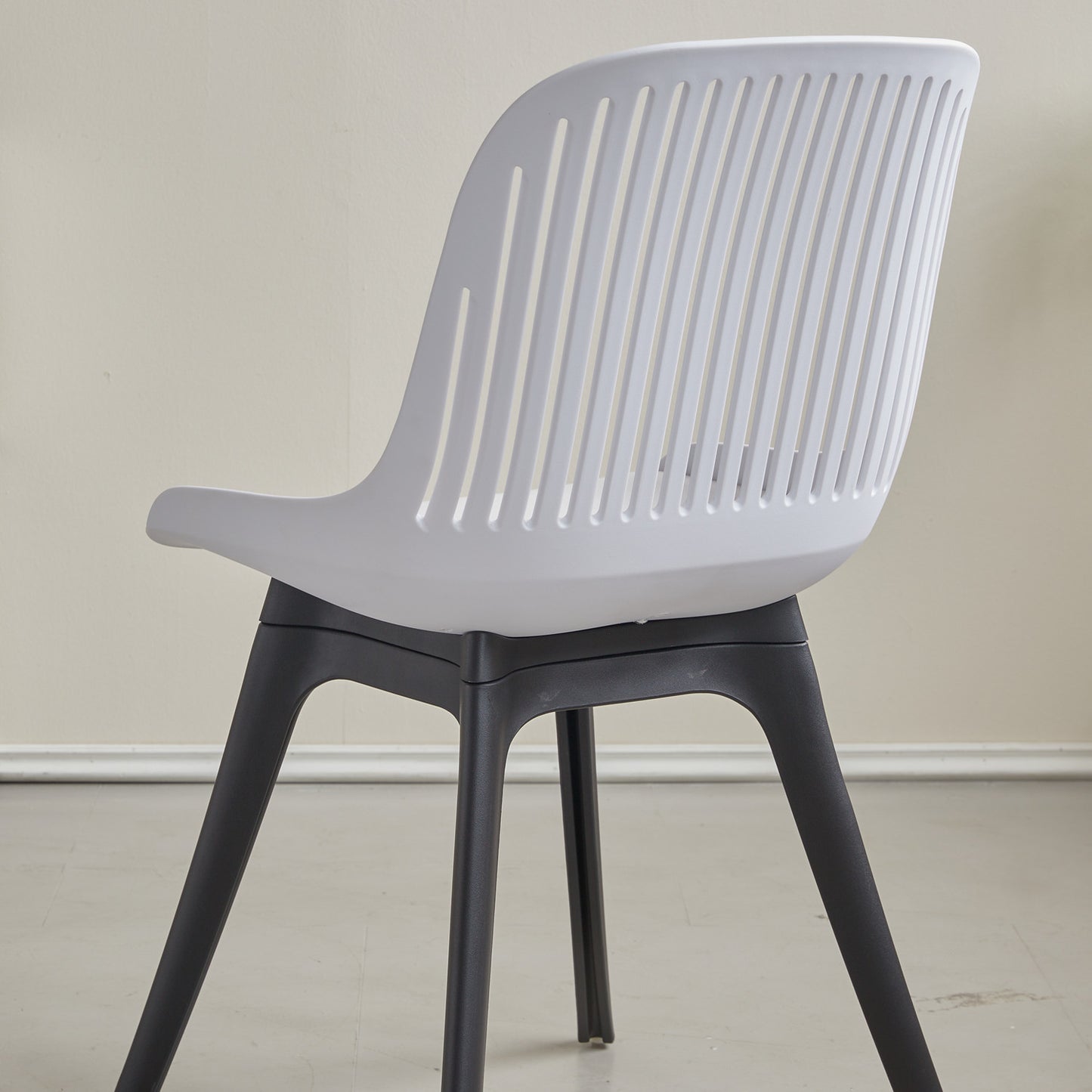 Nordicz Plast eetkamerstoelen set van 4 stuks - Design Meubelz