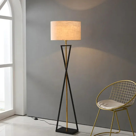 Moderne LED Vloerlamp – Creatieve IJzeren Staande Lamp – Voor Woonkamer, Slaapkamer & Hoekdecoratie